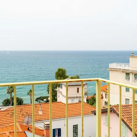 Albicocca By Interhome شقة سانريمو